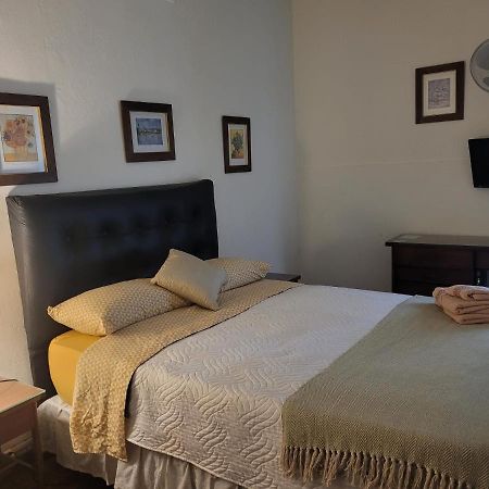 Hotel Ateneo Монтевидео Экстерьер фото