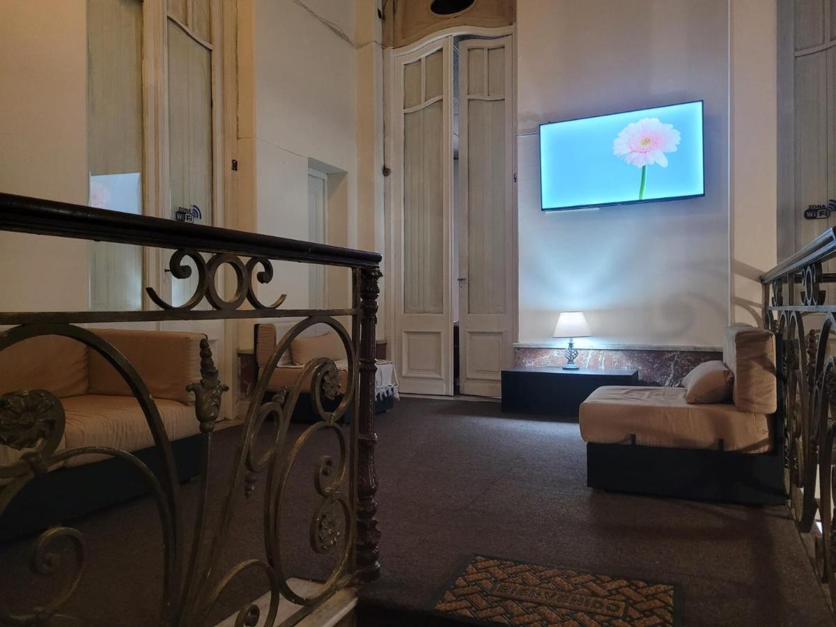 Hotel Ateneo Монтевидео Экстерьер фото